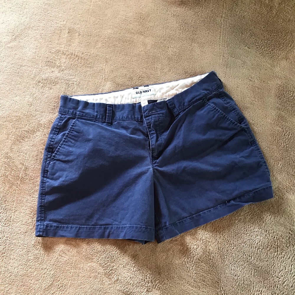 Ladies Old Navy shorts Size 6